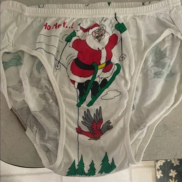 Vintage Santa underwear for the 90s - Picture 3 of 6
